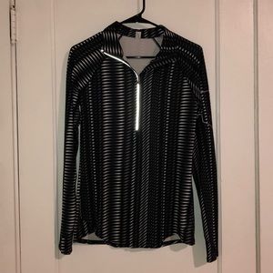 Runners Long sleeved athletic quarter zip